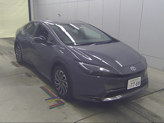 Import and buy TOYOTA PRIUS 2023 from Japan to Nairobi, Kenya