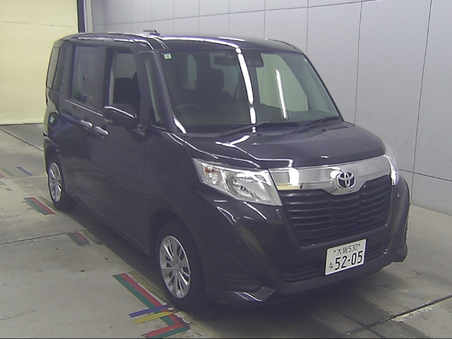 Import and buy TOYOTA ROOMY 2019 from Japan to Nairobi, Kenya