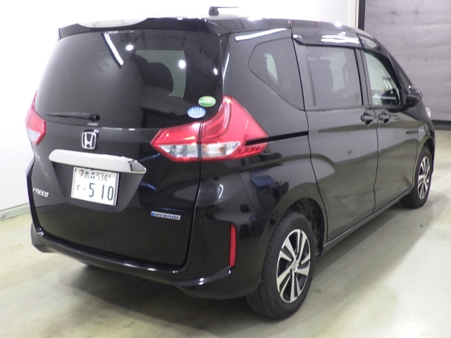 Import and buy HONDA FREED 2017 from Japan to Nairobi, Kenya