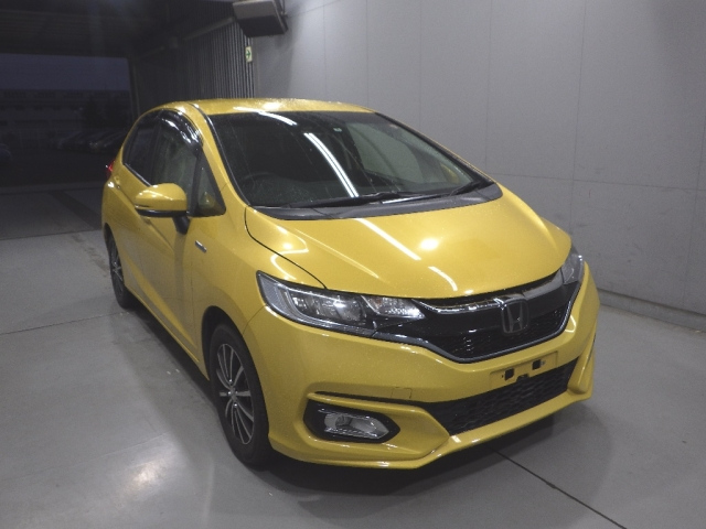 Import and buy HONDA FIT 2019 from Japan to Nairobi, Kenya