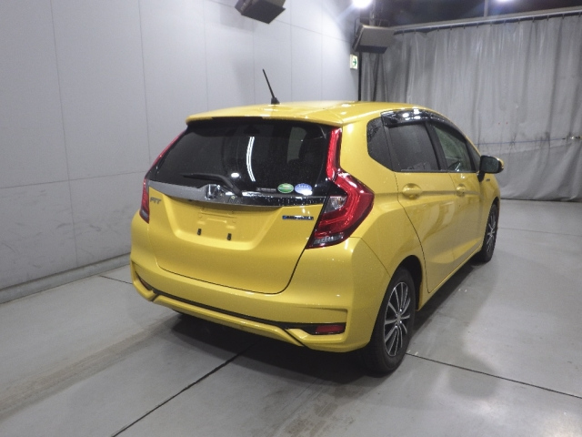 Import and buy HONDA FIT 2019 from Japan to Nairobi, Kenya