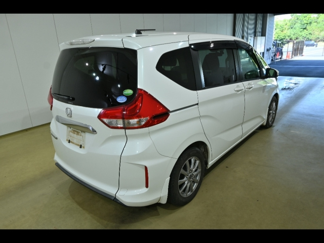 Import and buy HONDA FREED 2017 from Japan to Nairobi, Kenya