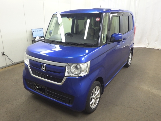 Import and buy HONDA N BOX 2019 from Japan to Nairobi, Kenya