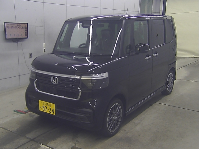 Import and buy HONDA N BOX 2024 from Japan to Nairobi, Kenya