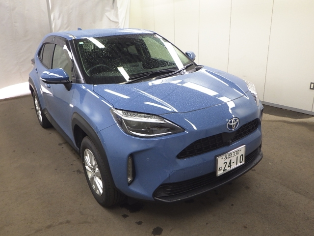 Import and buy TOYOTA YARIS CROSS 2020 from Japan to Nairobi, Kenya