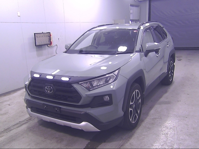 Import and buy TOYOTA RAV4 2021 from Japan to Nairobi, Kenya