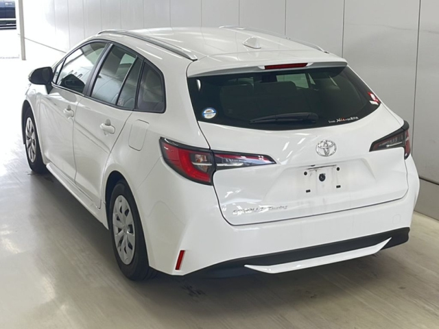 Import and buy TOYOTA COROLLA TOURING 2021 from Japan to Nairobi, Kenya