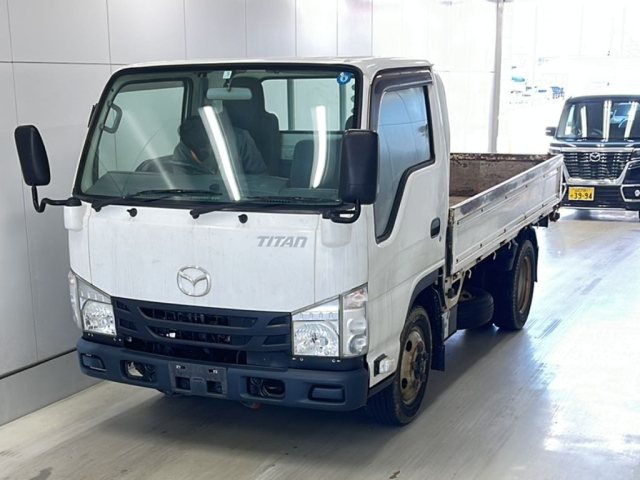 Import and buy MAZDA TITAN 2017 from Japan to Nairobi, Kenya