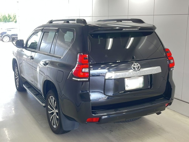 Import and buy TOYOTA LAND CRUISER PRADO 2020 from Japan to Nairobi, Kenya