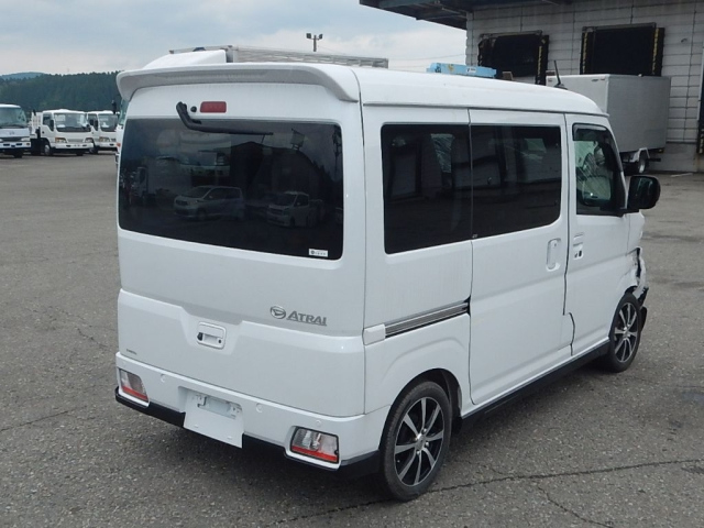 Import and buy DAIHATSU ATRAI VAN 2022 from Japan to Nairobi, Kenya