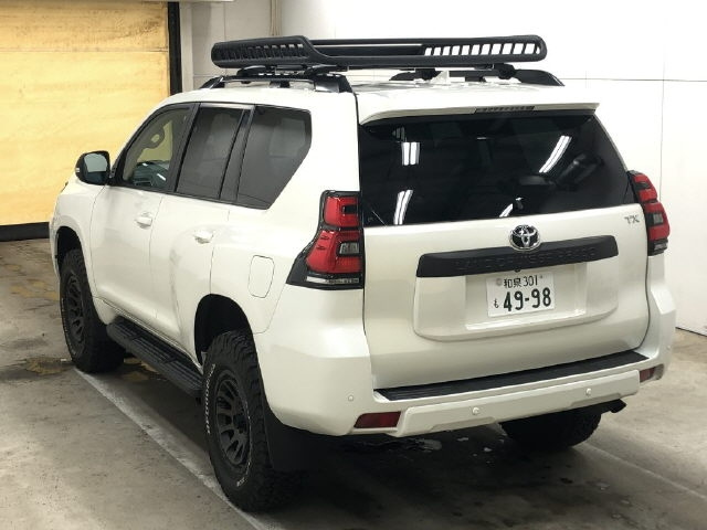 Import and buy TOYOTA LAND CRUISER PRADO 2023 from Japan to Nairobi, Kenya