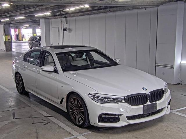 Import and buy BMW 5 SERIES 2017 from Japan to Nairobi, Kenya