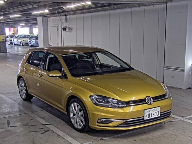 Import and buy VOLKSWAGEN GOLF 2017 from Japan to Nairobi, Kenya