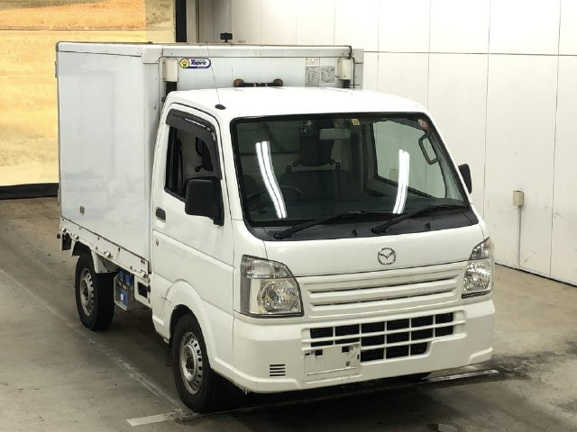 Import and buy MAZDA SCRUM TRUCK 2017 from Japan to Nairobi, Kenya