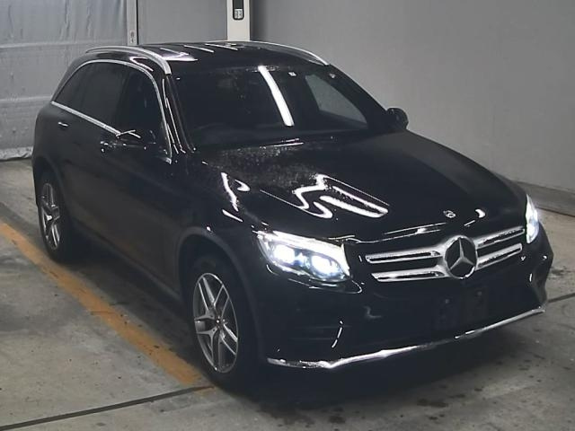 Import and buy MERCEDES BENZ GLC CLASS 2019 from Japan to Nairobi, Kenya