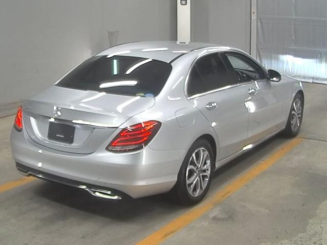 Import and buy MERCEDES BENZ C CLASS 2017 from Japan to Nairobi, Kenya