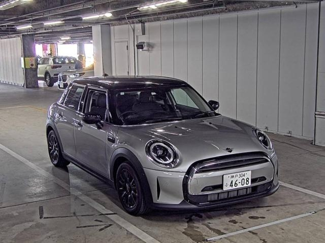 Import and buy BMW MINI 2023 from Japan to Nairobi, Kenya