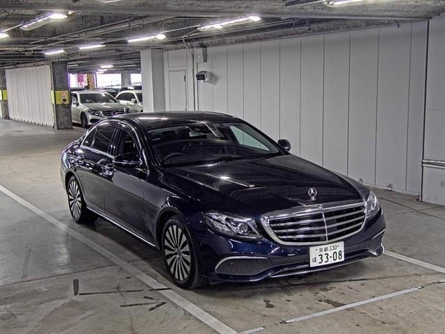 Import and buy MERCEDES BENZ E CLASS 2017 from Japan to Nairobi, Kenya