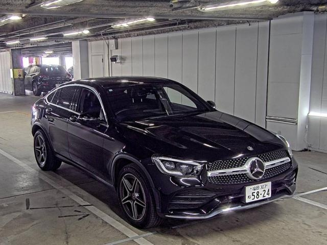 Import and buy MERCEDES BENZ GLC CLASS 2020 from Japan to Nairobi, Kenya