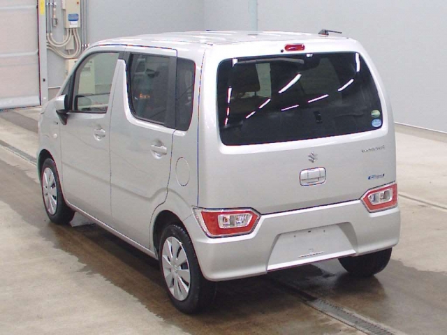 Import and buy SUZUKI WAGON R 2017 from Japan to Nairobi, Kenya