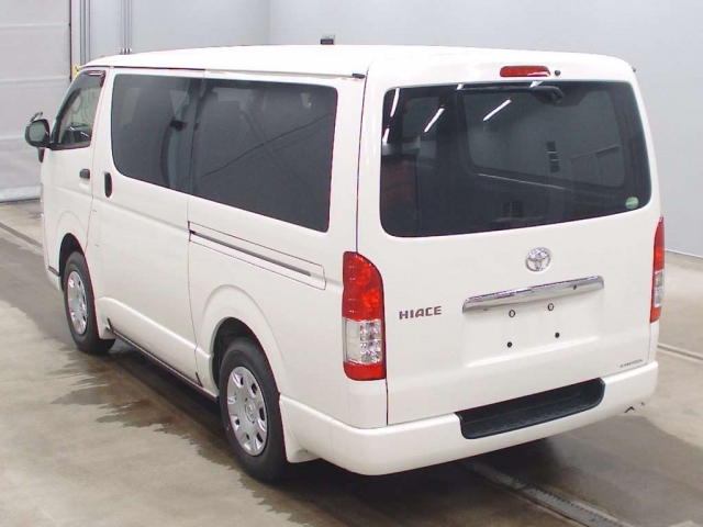 Import and buy TOYOTA HIACE VAN 2017 from Japan to Nairobi, Kenya