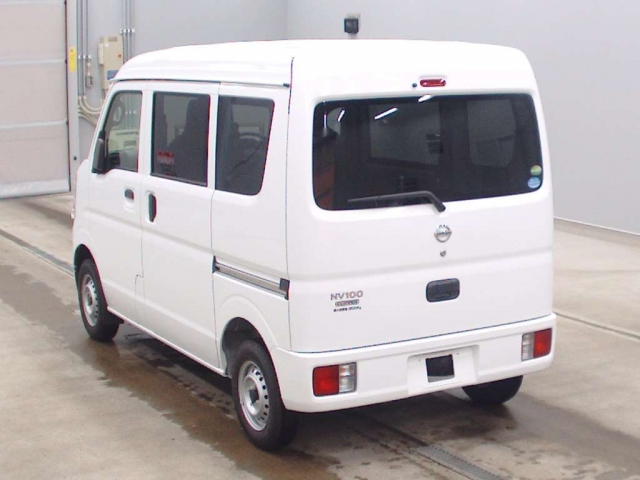 Import and buy NISSAN CLIPPER VAN 2018 from Japan to Nairobi, Kenya