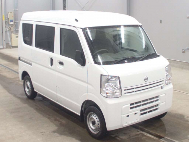 Import and buy NISSAN CLIPPER VAN 2018 from Japan to Nairobi, Kenya