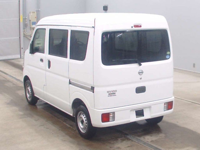 Import and buy NISSAN CLIPPER VAN 2018 from Japan to Nairobi, Kenya