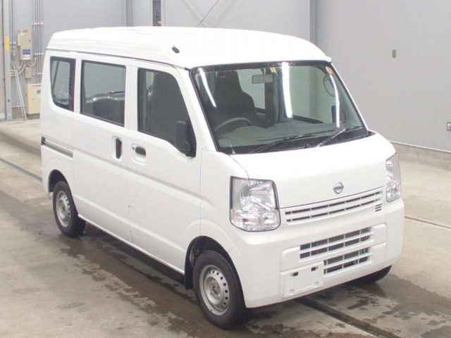 Import and buy NISSAN CLIPPER VAN 2017 from Japan to Nairobi, Kenya