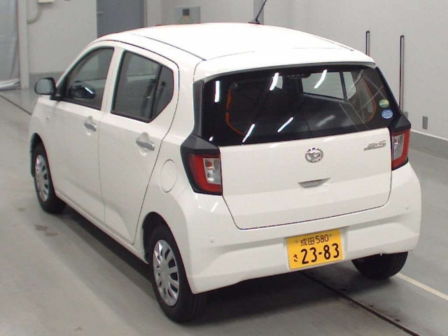 Import and buy DAIHATSU MIRA E S 2017 from Japan to Nairobi, Kenya