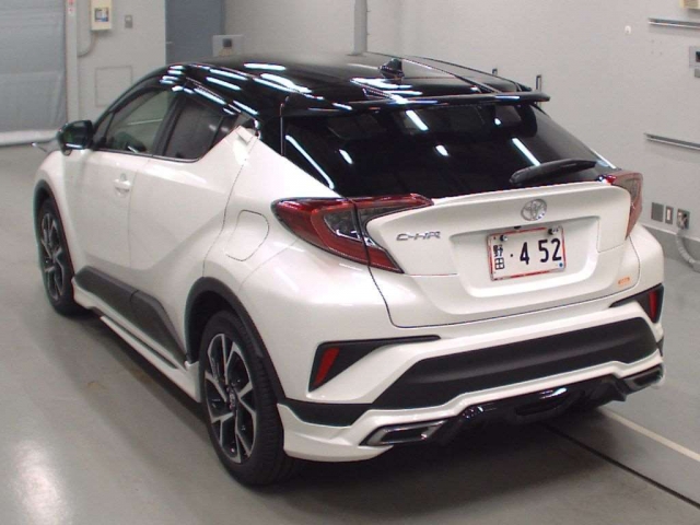 Import and buy TOYOTA C-HR 2018 from Japan to Nairobi, Kenya