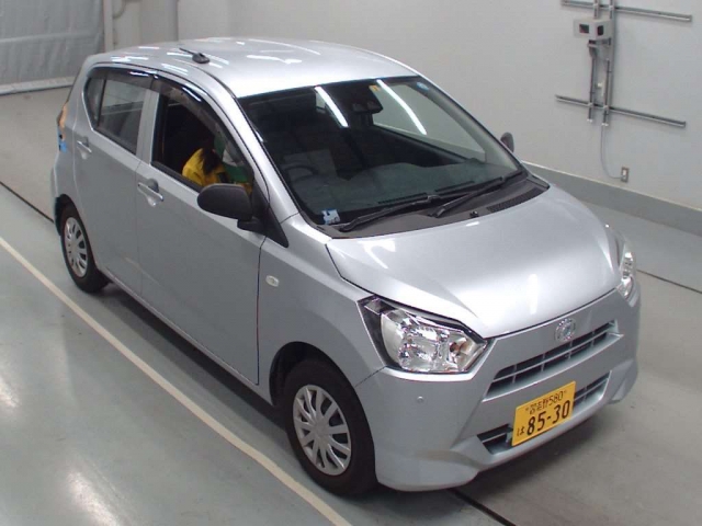 Import and buy DAIHATSU MIRA E S 2018 from Japan to Nairobi, Kenya