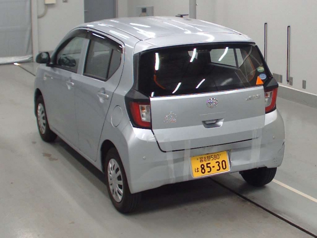 Import and buy DAIHATSU MIRA E S 2018 from Japan to Nairobi, Kenya