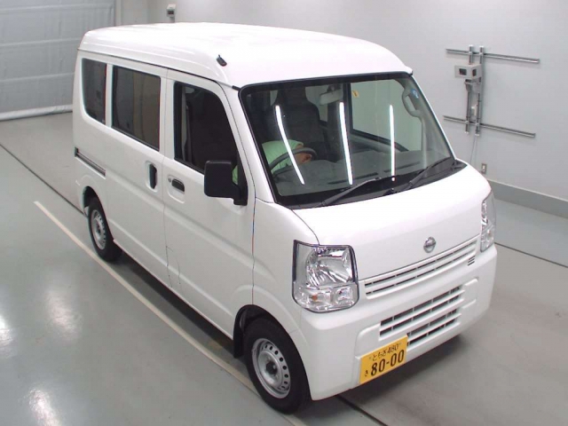 Import and buy NISSAN CLIPPER VAN 2018 from Japan to Nairobi, Kenya