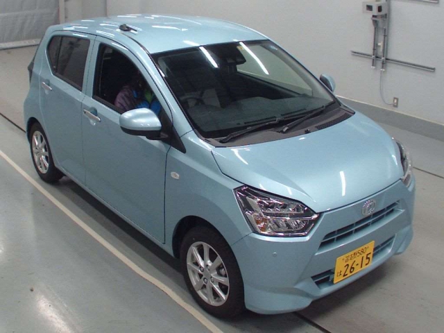 Import and buy DAIHATSU MIRA E S 2018 from Japan to Nairobi, Kenya