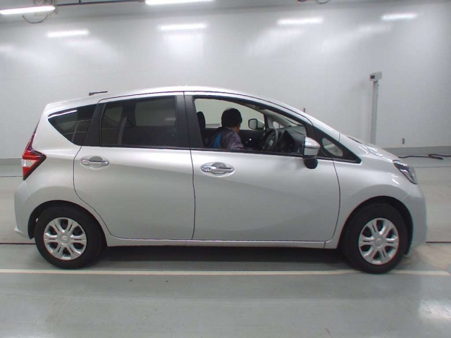 Import and buy NISSAN NOTE 2018 from Japan to Nairobi, Kenya