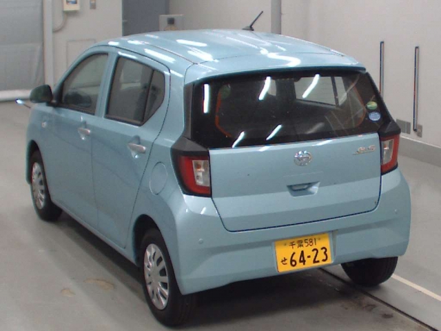 Import and buy DAIHATSU MIRA E S 2018 from Japan to Nairobi, Kenya