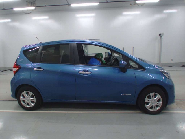 Import and buy NISSAN NOTE 2017 from Japan to Nairobi, Kenya