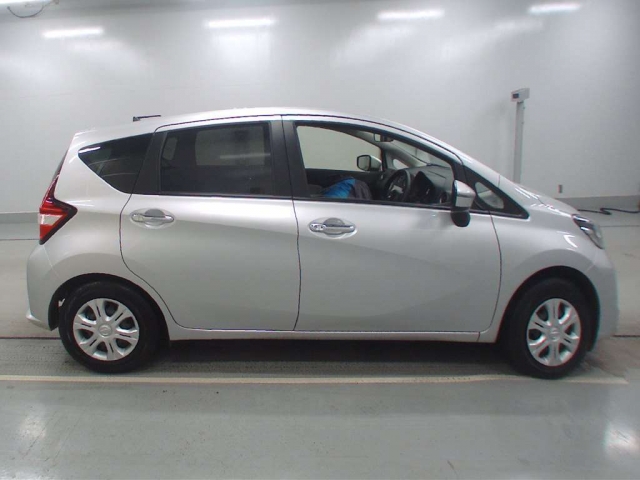 Import and buy NISSAN NOTE 2018 from Japan to Nairobi, Kenya