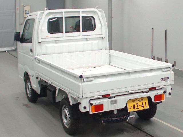 Import and buy SUZUKI CARRY TRUCK 2018 from Japan to Nairobi, Kenya