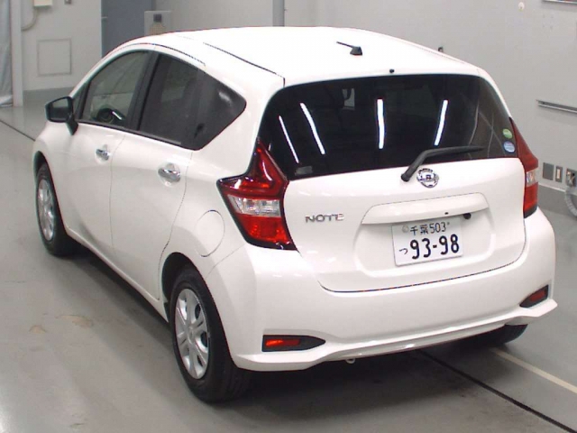 Import and buy NISSAN NOTE 2018 from Japan to Nairobi, Kenya