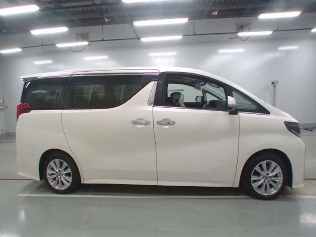 Import and buy TOYOTA ALPHARD 2018 from Japan to Nairobi, Kenya