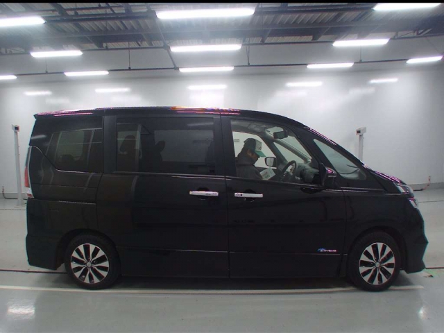 Import and buy NISSAN SERENA 2018 from Japan to Nairobi, Kenya