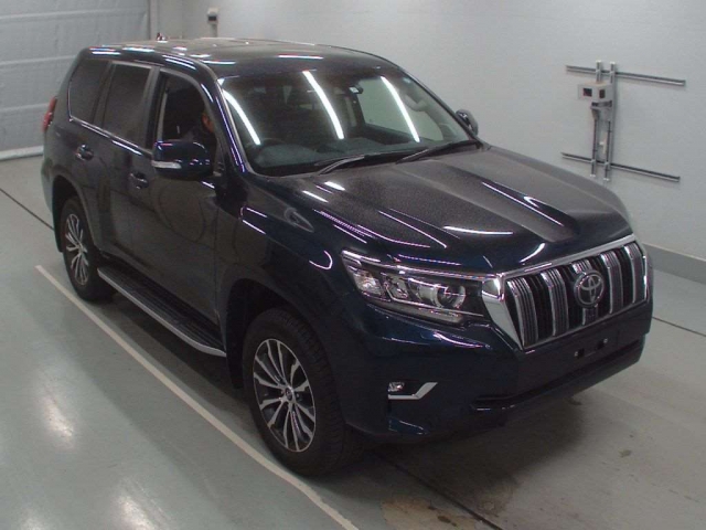 Import and buy TOYOTA LAND CRUISER PRADO 2017 from Japan to Nairobi, Kenya