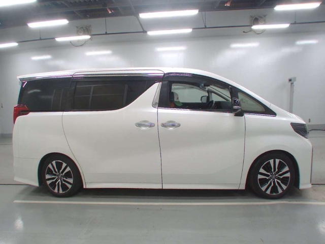 Import and buy TOYOTA ALPHARD 2018 from Japan to Nairobi, Kenya