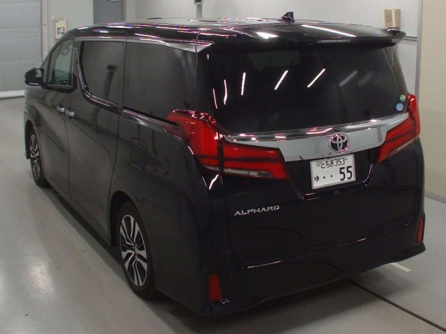 Import and buy TOYOTA ALPHARD 2018 from Japan to Nairobi, Kenya