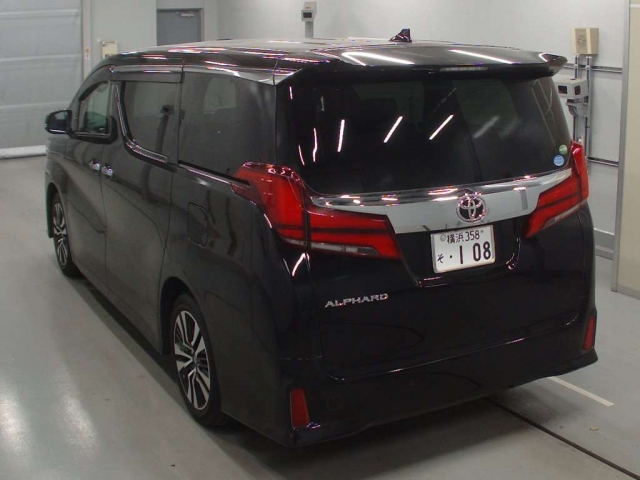 Import and buy TOYOTA ALPHARD 2018 from Japan to Nairobi, Kenya