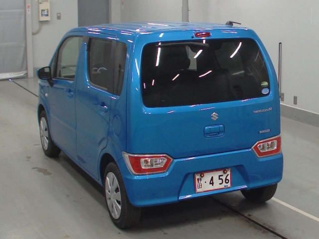 Import and buy SUZUKI WAGON R 2017 from Japan to Nairobi, Kenya