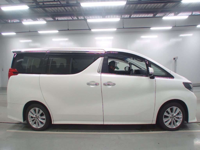 Import and buy TOYOTA ALPHARD 2017 from Japan to Nairobi, Kenya