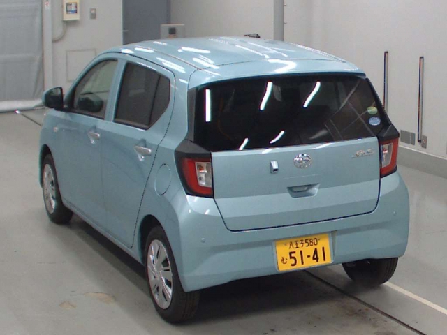 Import and buy DAIHATSU MIRA E S 2018 from Japan to Nairobi, Kenya